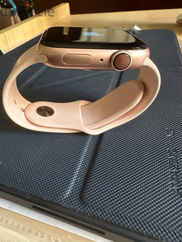 Apple Watch Series 4 - 44mm 12