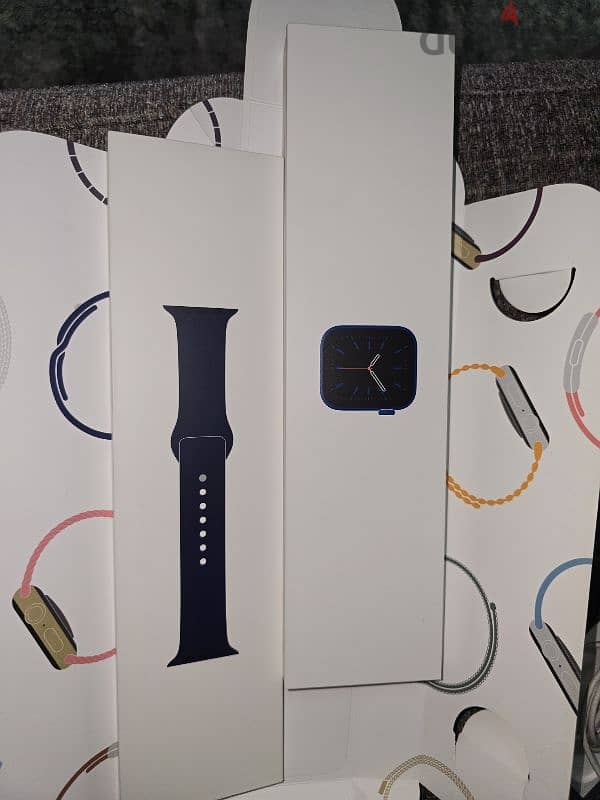 apple watch series 6 44mm ,ساعة ابل سيريس ٦ مقاس ٤٤ بطارية٨٢% 3