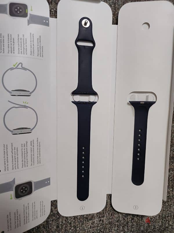 apple watch series 6 44mm ,ساعة ابل سيريس ٦ مقاس ٤٤ بطارية٨٢% 7