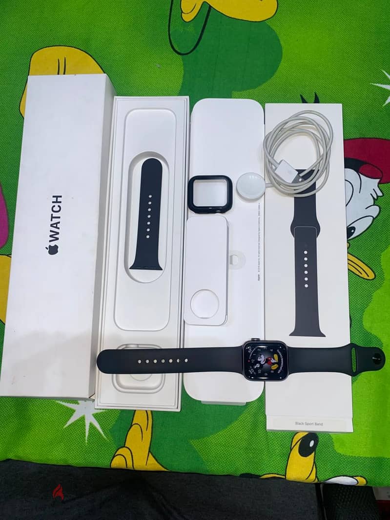 APPLE WATCH SE 40MM   ساعة آبل 5