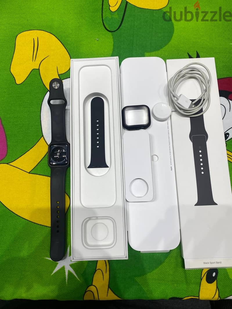 APPLE WATCH SE 40MM   ساعة آبل 10