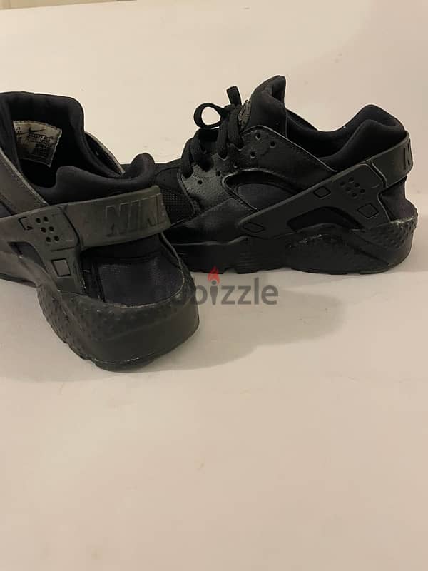 nike huarache black 2