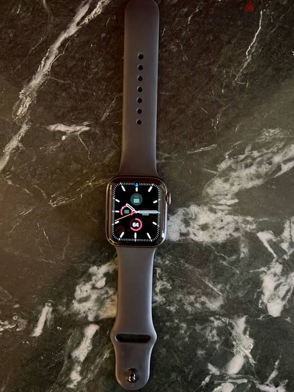 Apple watch series 5 1