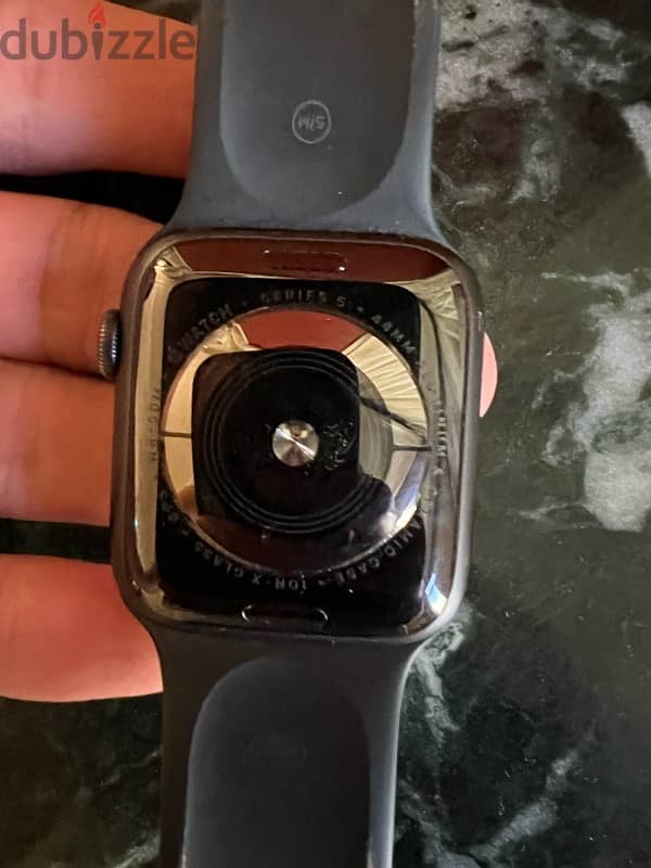 Apple watch series 5 5