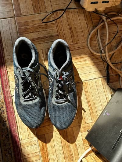 New Balance Original Sport Shoes (Excellent Condition)