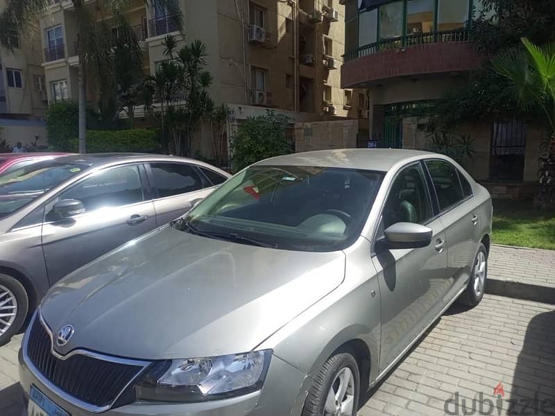 Skoda Rapid 2015 1