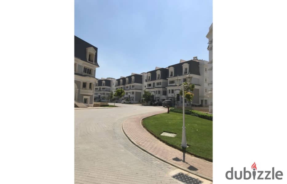 I villa roof corner for sale Mountain View Giza Plateau 2