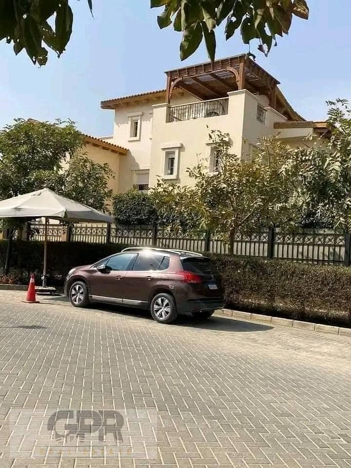 Luxury Palace with swimming pool for sale hyde park new cairo near to AUC university 20