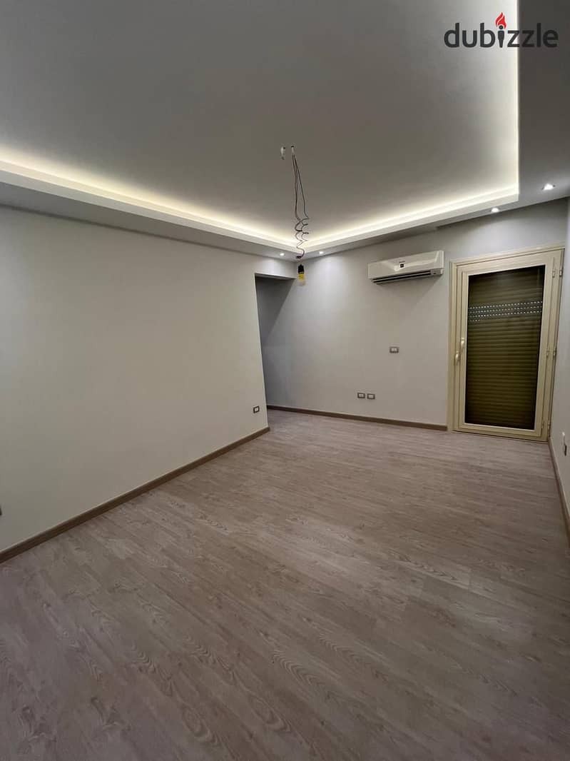 Apartment for rent, kitchen and air conditioning, in Hadayek El Mohandessin Compound, 3 rooms 7