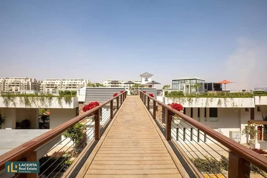 With the lowest Down Payment and the longest possible repayment period PARK VILLA for sale  ( very prime location )  in Mountain View Icity New Cairo 1