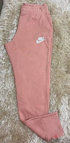 Nike sports pants 0