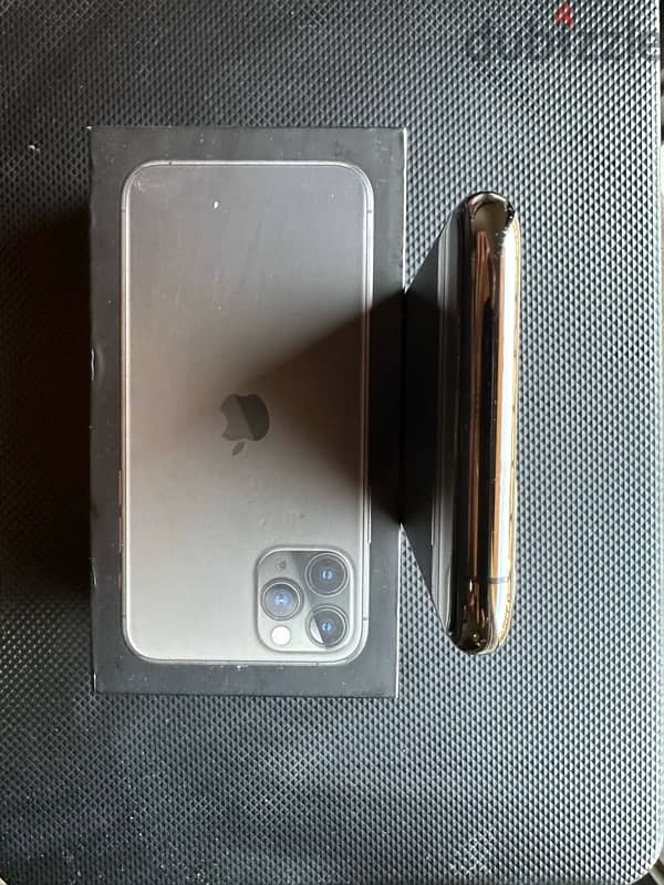 IPhone 11 pro excellent condition 5