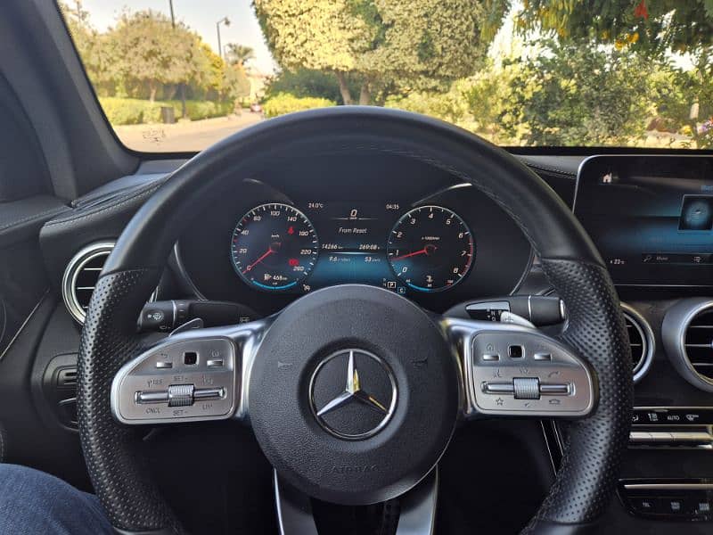 Mercedes-Benz GLC 300 2022,16000 km ,brand new 5