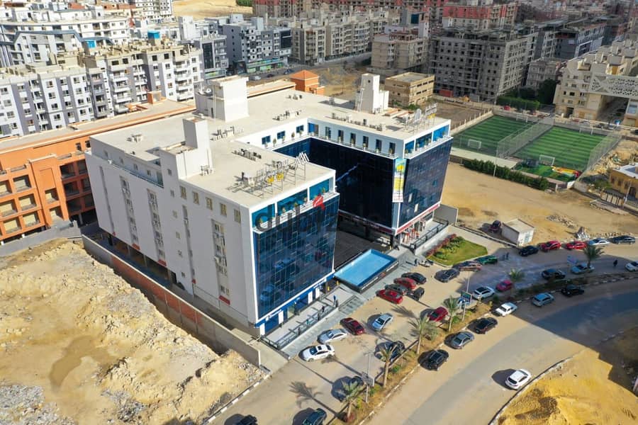 Clinic for rent, 113 meters, finished, on the front of a mall in Mokattam 2