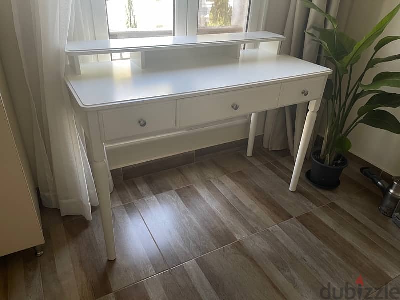 dressing table IKEA 3