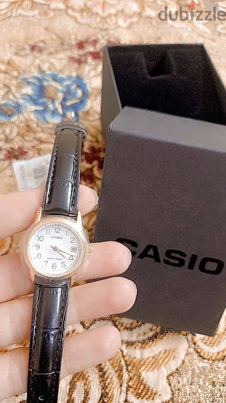 ساعه حريمى ماركة casio 1