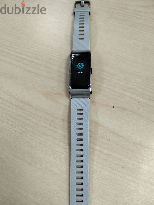 Huawei talk band B5 2