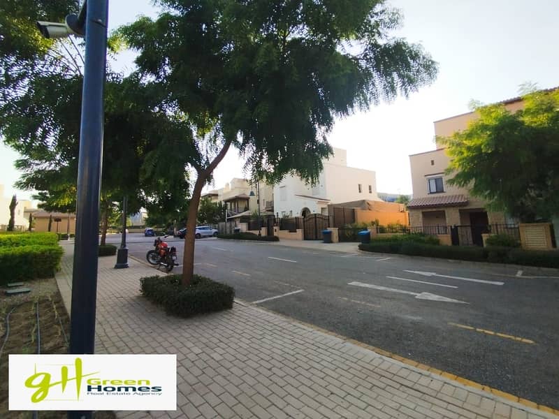 Town House with Exclusive price for sale in Mivida 4