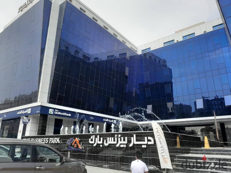 Administrative headquarters for rent, 113 meters, finished, with a view on the front of a mall in Mokattam 2