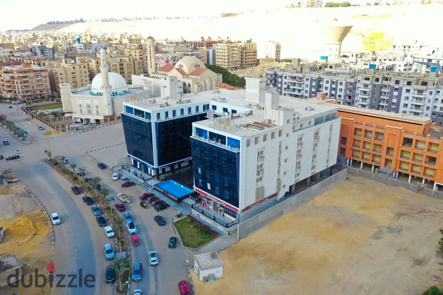 Administrative headquarters for rent, 113 meters, finished, with a view on the front of a mall in Mokattam 6