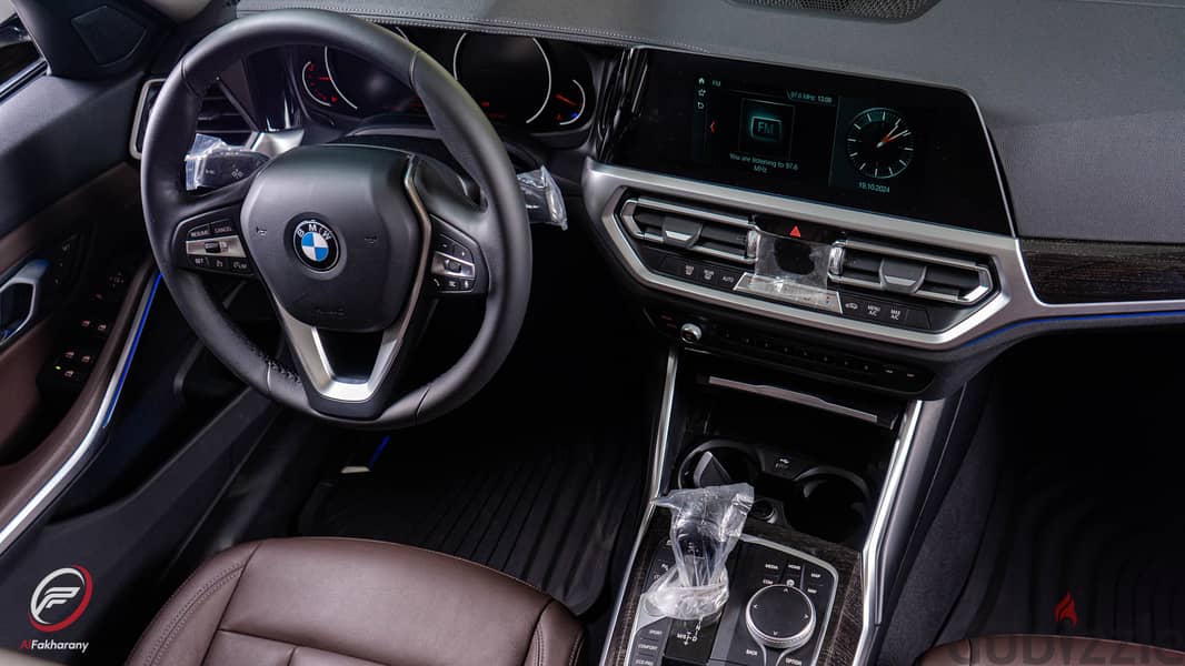 BMW 320i 2020 12