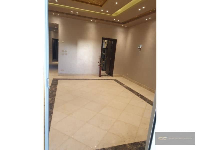 For Sale: Stand Alone Villa in Grand Heights, Sheikh Zayed" Property Features:**  - Land Area: 570 m²    - Built Area: 350 m²    - Garden: 300 m² 7