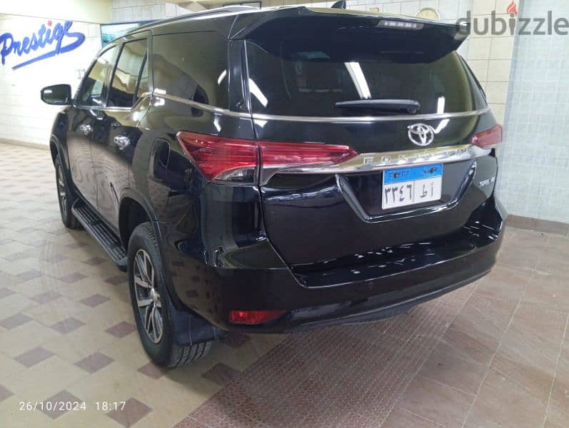 Toyota Fortuner 2019 4