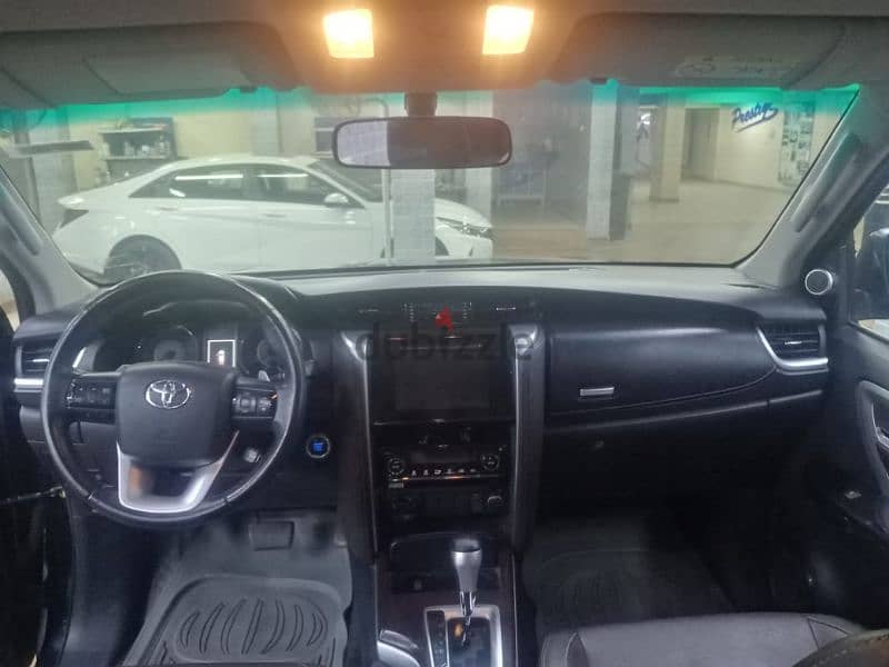 Toyota Fortuner 2019 6