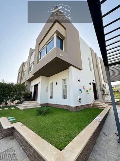 villa for rent in Etapa Compound, kitchen and air conditioners for rent, Sheikh Zayed