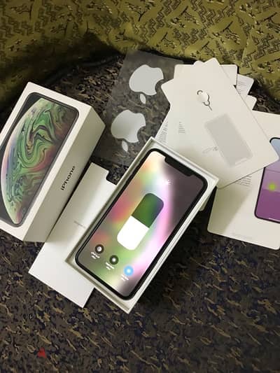 iPhone xs max 64GB