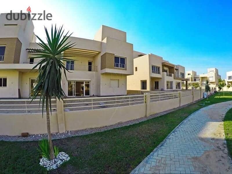 Ready villa, fully finished in Grand Heights Compound, 6th of October City. Prime location near all amenities and minutes from Mall of Arabia. 9