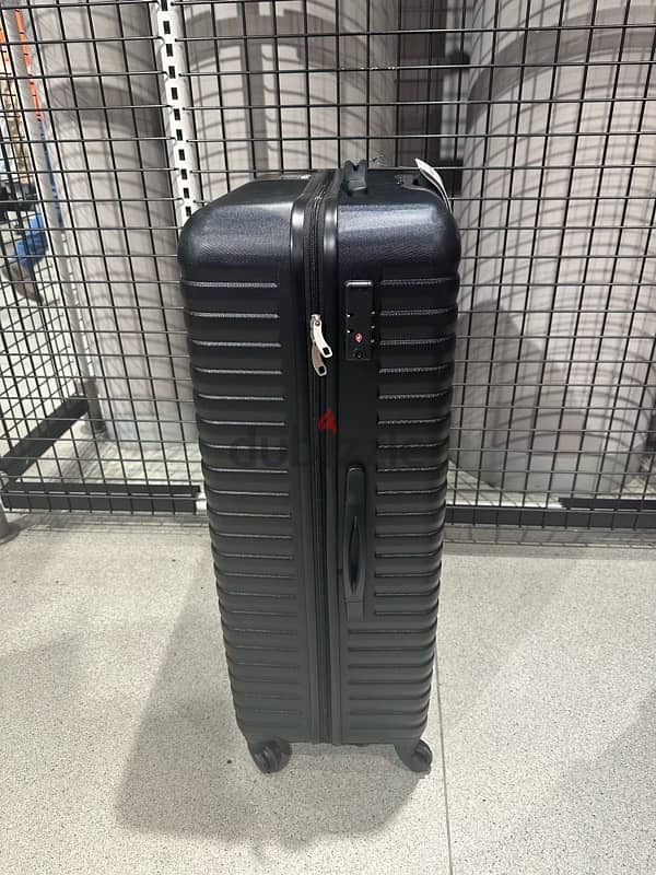 PRIMARK travel luggage 1