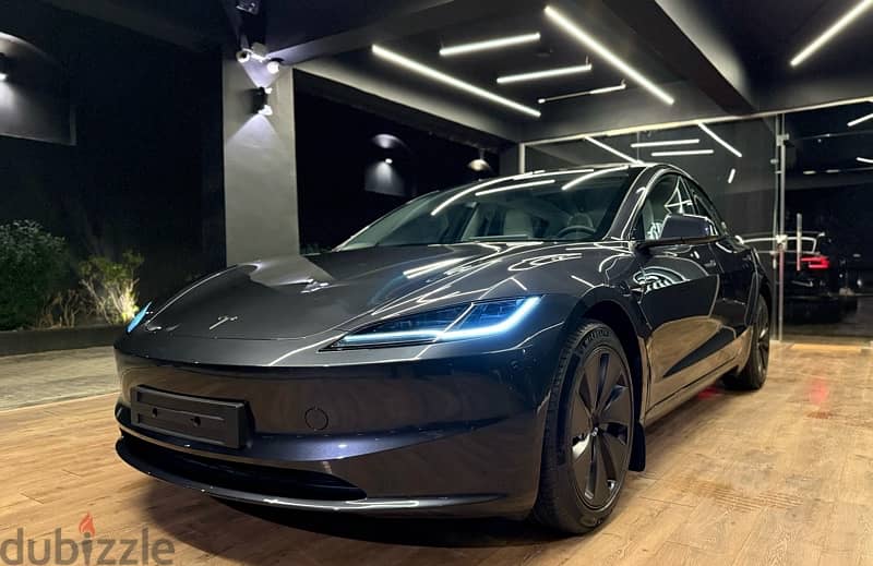 Tesla Model 3 2024 1