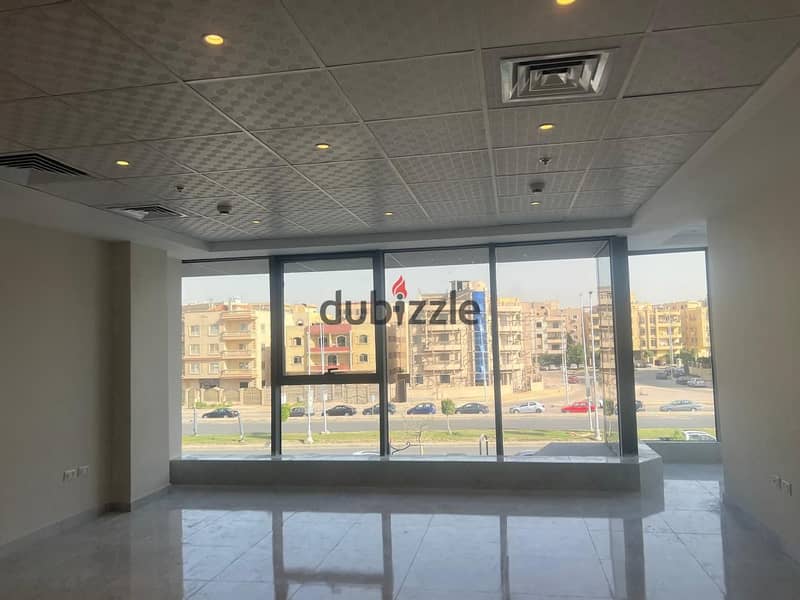 Office 78 meter for rent in the gate plaza mall 1