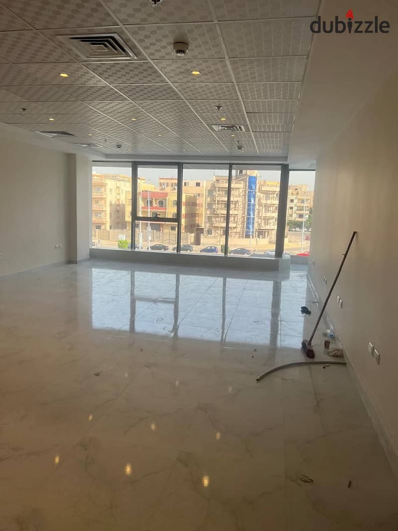 Office 78 meter for rent in the gate plaza mall 5