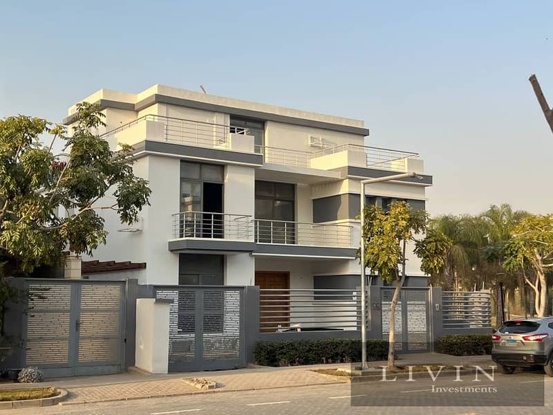 Garden duplex villa for sale, large area, 4 rooms + 175 m garden, landscape view, in installments over the longest payment period, Taj City new cairo 0