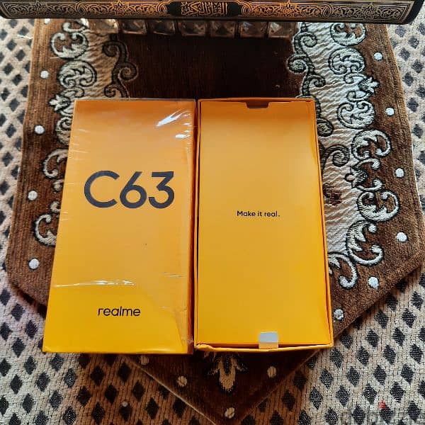 Realme C63 10