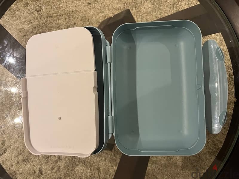 Tupperware Lunch Box 4