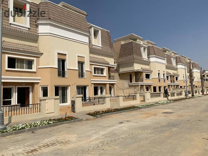 SVilla Corner for sale with a discount of 5.5 million in Sarai Compound with a larger landscape view - Villas phase only 8