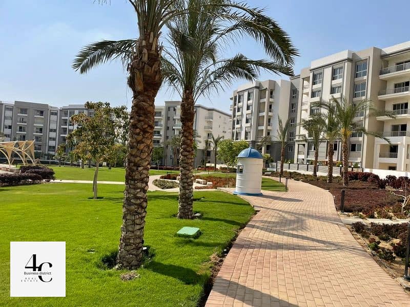 The most special apartment 191m for sale in open view garden at the lowest price with installments in Hyde Park Fifth Settlement 3