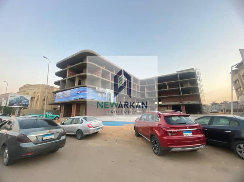 Shop for sale fit for all specialties in the heart of Sheikh Zayed with the most vital places, and instalments for the longest period without interest 7