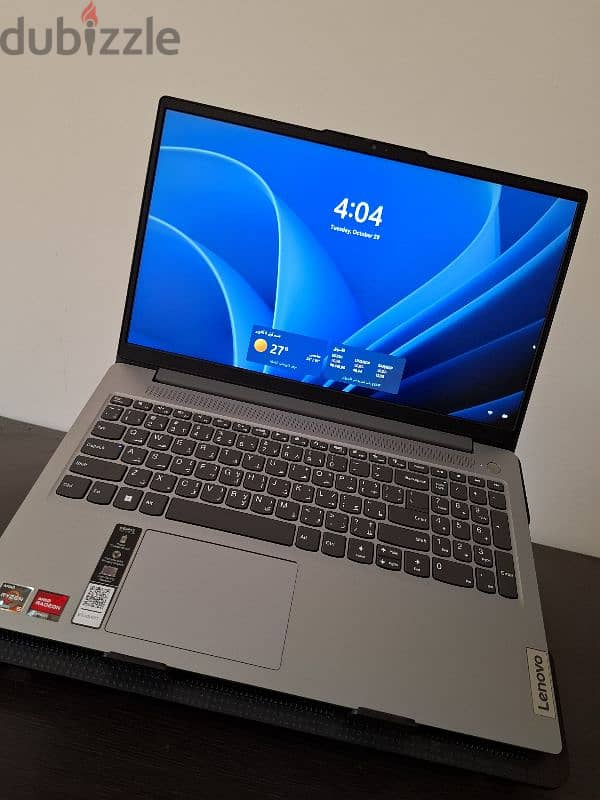 Lenovo Ideapad slim 3 8