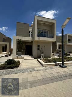 Townhouse (Resale) in Badyā by Palm Hills  Location: Prime location in Badyā, offering complete privacy with views of green spaces and lakes. o 0