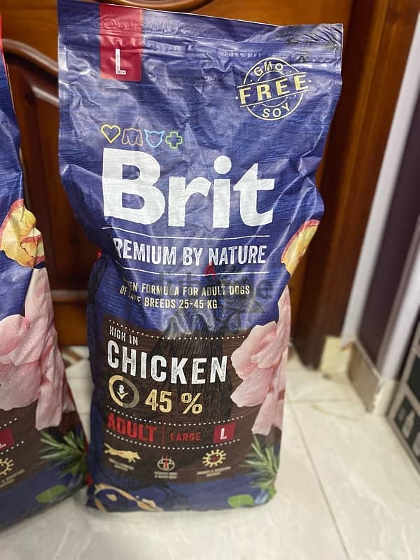 بريت اكل جاف للكلاب الكبيرة البالغة Brit dry food for adult large dogs 0