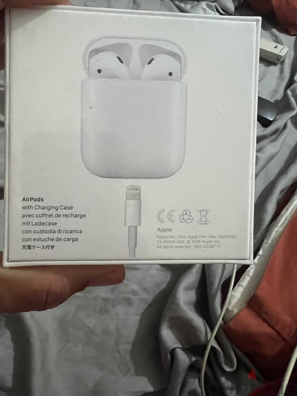 brand new air pod 2 0