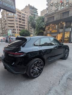 Porsche Macan 2022 0