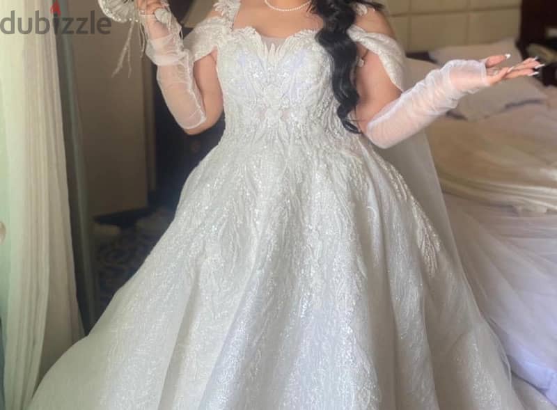 Wedding dress with veil and gloves 1