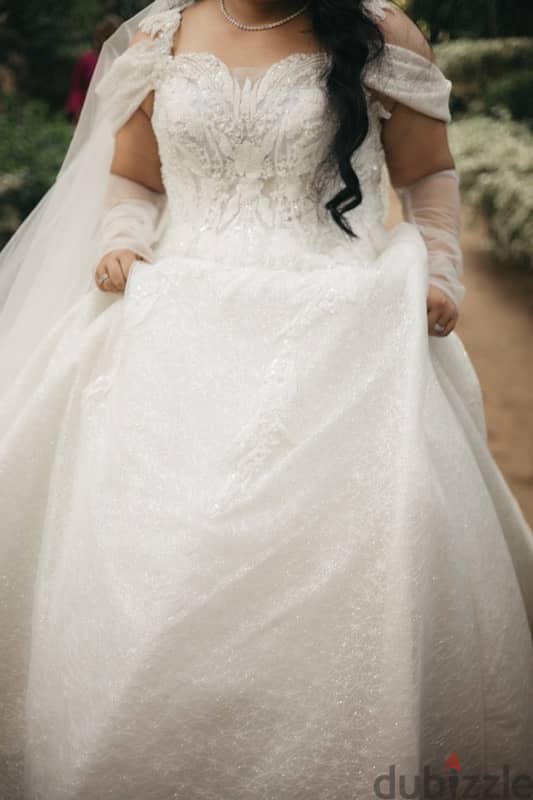 Wedding dress with veil and gloves 2