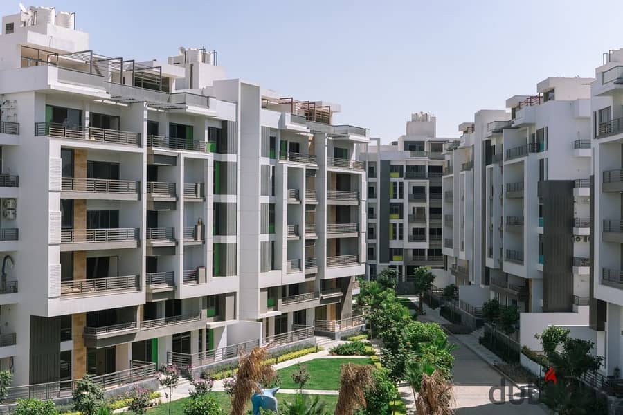 Ground floor in Garden, Fifth Settlement, 90th Street, The Icon Compound, in front of Hyde Park and near Dar Misr, apartment for sale, 3 rooms 17