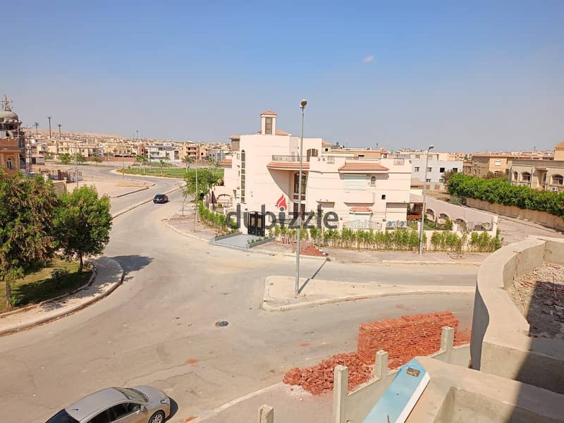 250 sqm apartment for sale in Sheikh Zayed City, corner villa next to Kababji Palace 5